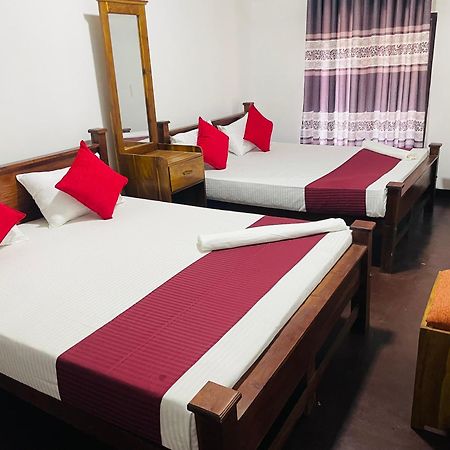 קנדי Lake Classical Guest House מראה חיצוני תמונה