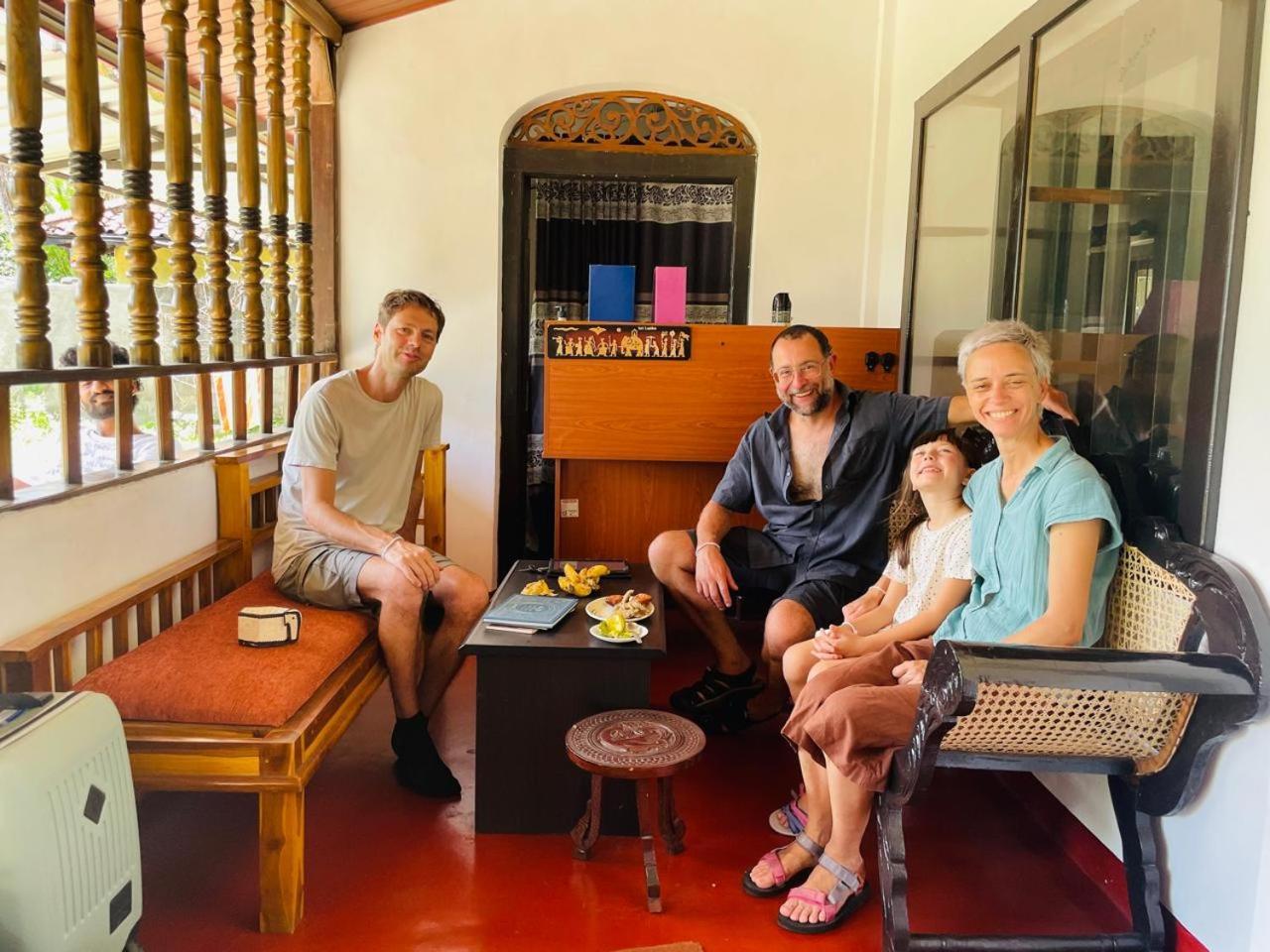 קנדי Lake Classical Guest House מראה חיצוני תמונה