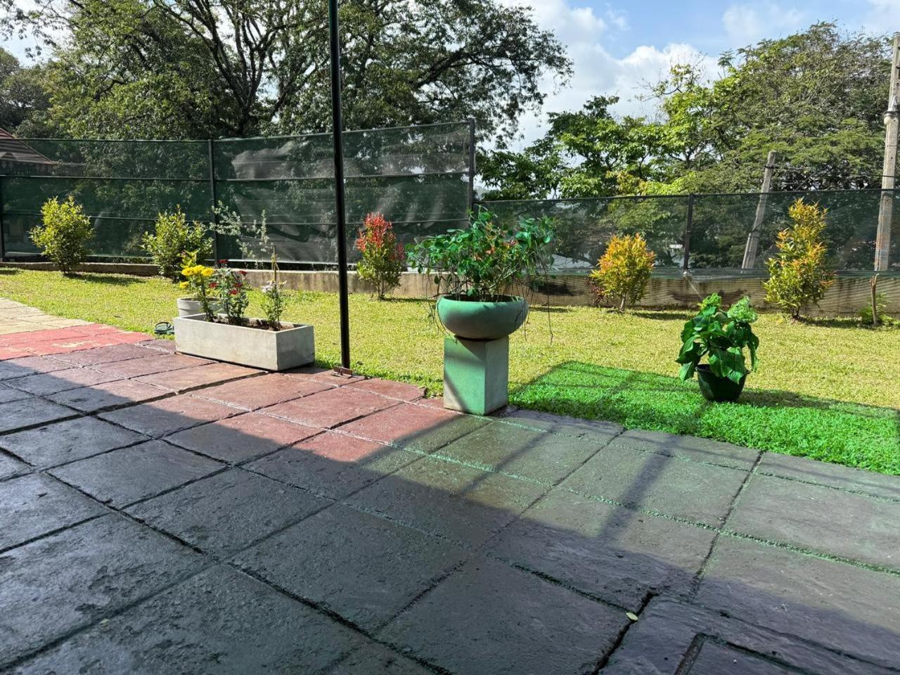 קנדי Lake Classical Guest House מראה חיצוני תמונה